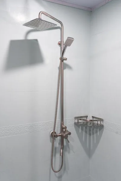 Quadruple Room with Bath — Vani Hanoi Residence - Old Quater - Train Street